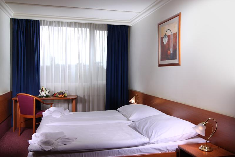 Top Hotel Praha Exterior foto