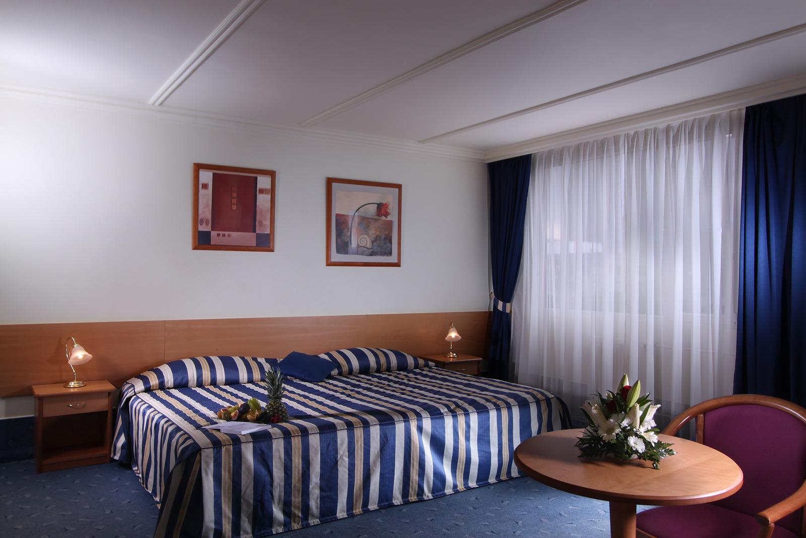 Top Hotel Praha Exterior foto
