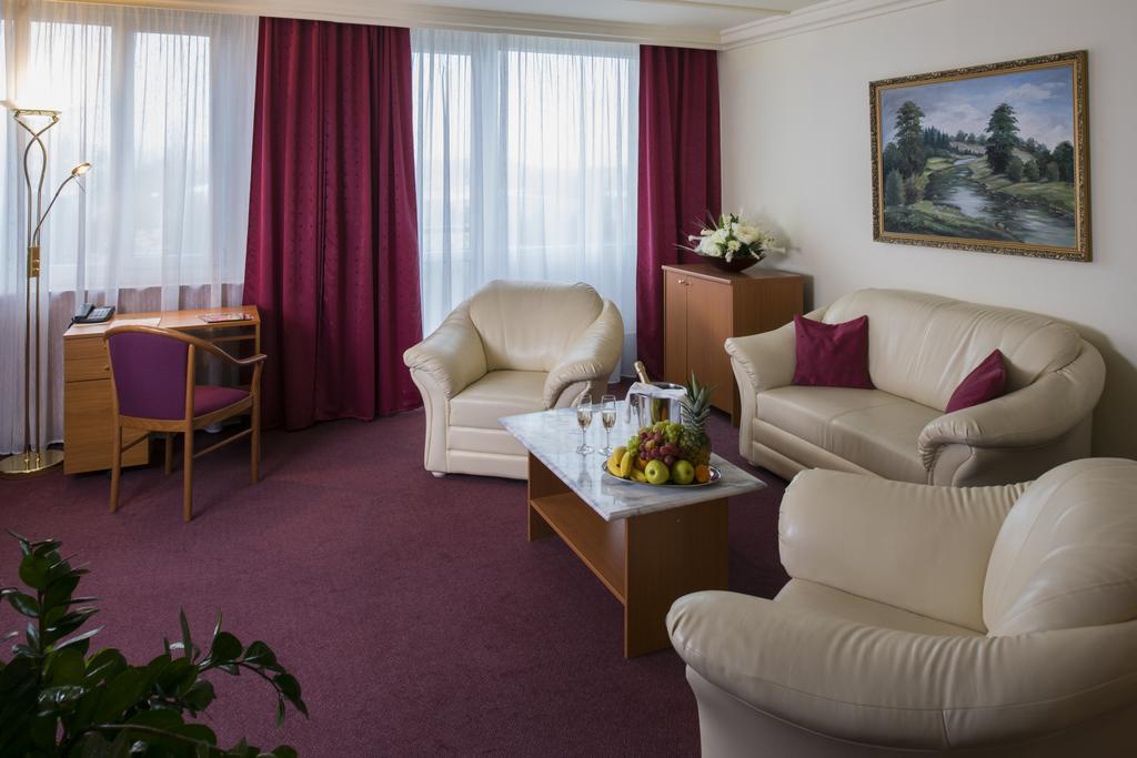 Top Hotel Praha Exterior foto