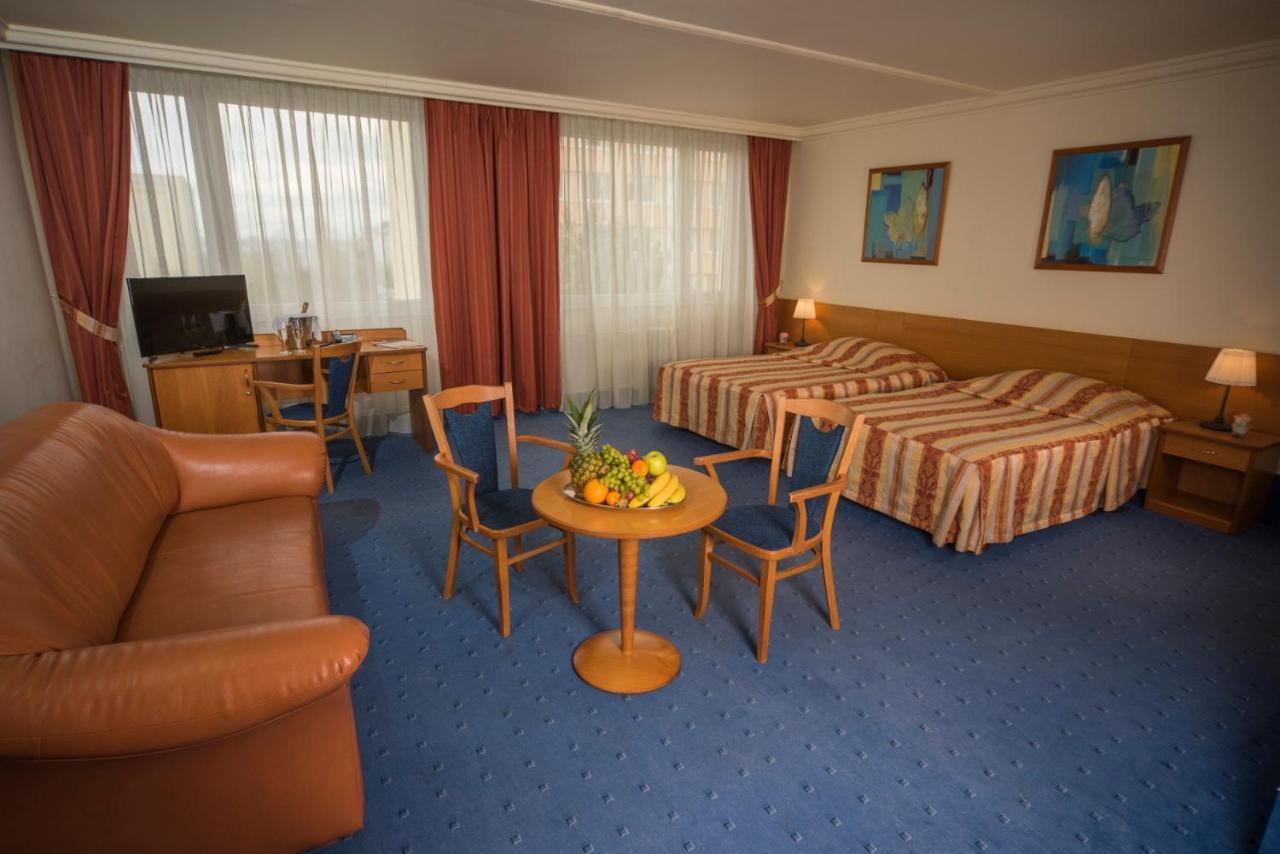 Top Hotel Praha Exterior foto